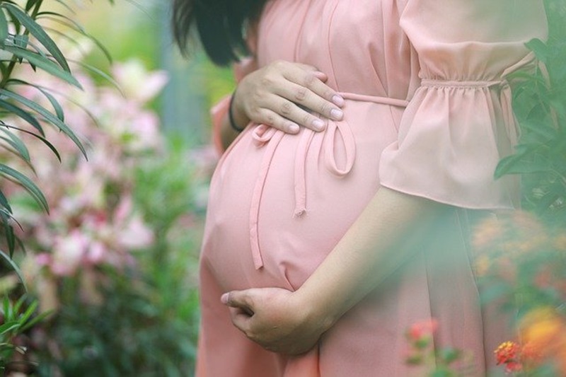 Nếu bạn mơ người khác có bầu thì hãy đánh số 15, 79